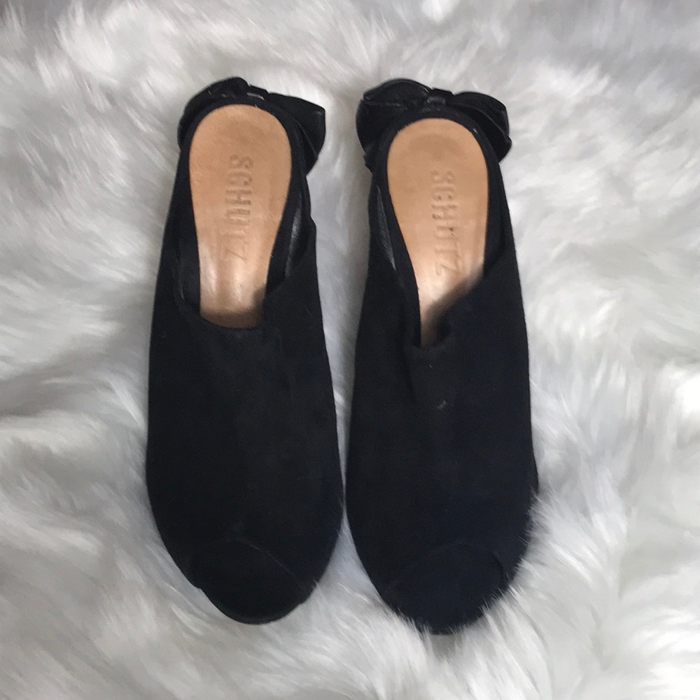 Schutz size 9 black  suede wedges with bow detail